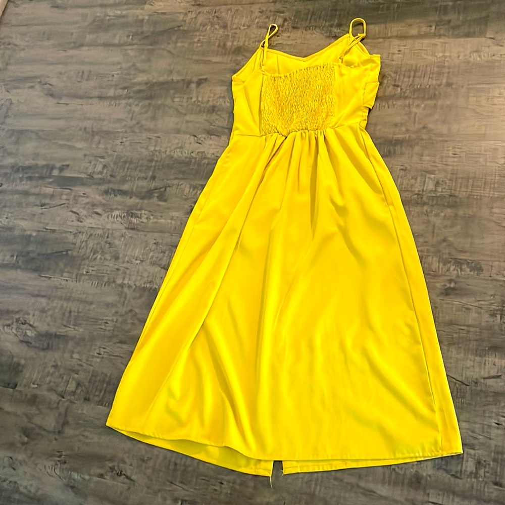 Yellow Style House Dress Medium/Large - Picture 2 of 2